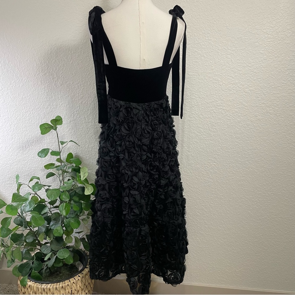 Lulu's Black Velvet Midi Dress - Picture 6 of 10